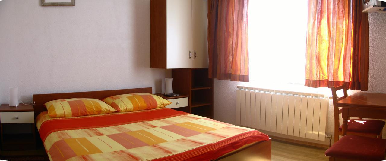 House Sekulic Hotel Grabovac  Buitenkant foto