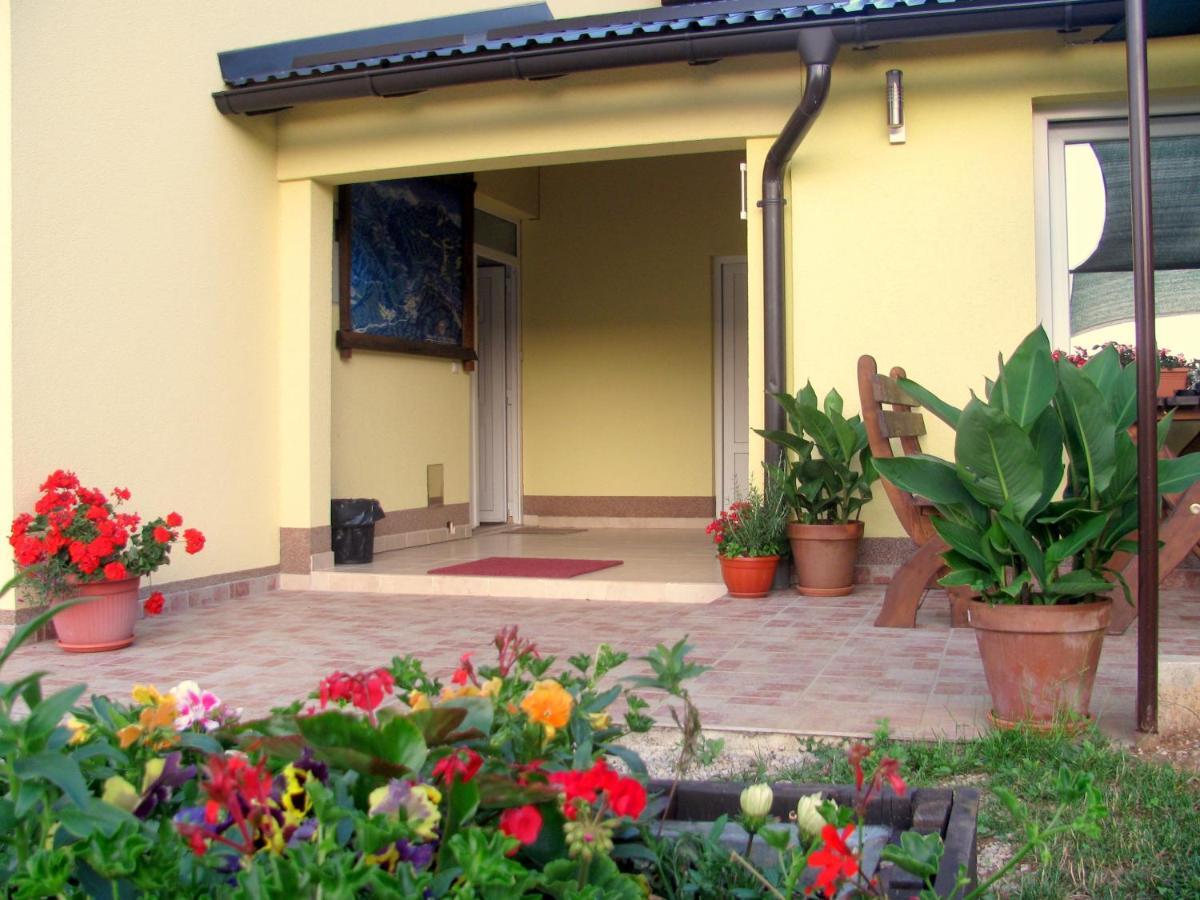 House Sekulic Hotel Grabovac  Buitenkant foto